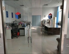 港閘區(qū)廠房出租，靠近南通理工學(xué)院，一棟3層，有電梯