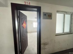 如東于港初中對面2500平方辦公、廠房出租