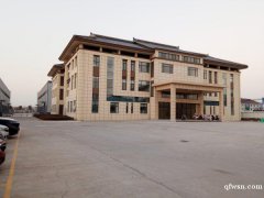 白蒲鎮(zhèn)全新鋼結(jié)構(gòu)廠房，層高15米，10噸行車各種大車可進(jìn)