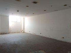 市中心，地鐵口，2樓商鋪出租，好停車，雙樓梯