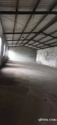 單層鋼結(jié)構(gòu)廠房，700平，有辦公室，租金便宜